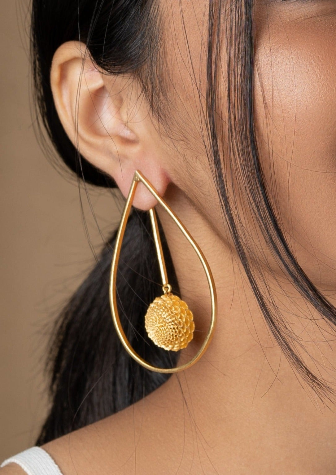 DETACHABLE BLOSSOM DROP EARRING